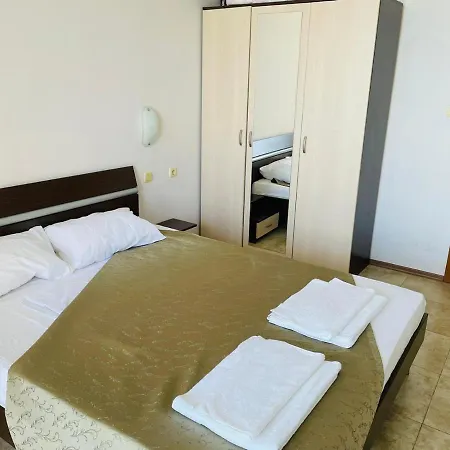 S08 Apartment With Patio And Sea View Apartment Nesebar